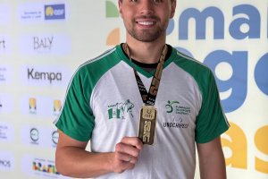 Karateca chapecoense &eacute; campe&atilde;o brasileiro universit&aacute;rio
