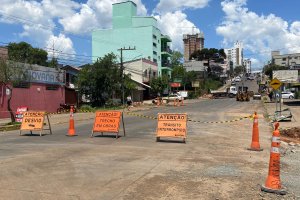 Inicia nova etapa de alargamento da rua Borges de Medeiros