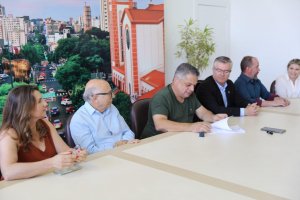 Chapec&oacute; ter&aacute; escola municipal c&iacute;vico-militar com foco em tecnologia e inova&ccedil;&atilde;o na Grande Efapi