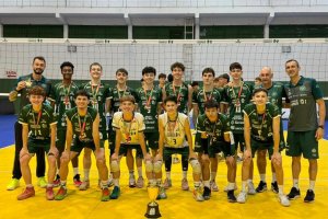 Prefeitura de Chapec&oacute;/APROV conquista t&iacute;tulo Estadual Sub 17 de Voleibol