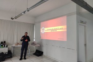 Bombeiros far&atilde;o treinamento para m&atilde;es na Cl&iacute;nica da Mulher de Chapec&oacute;