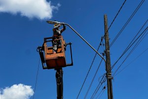 Prefeitura de Chapec&oacute; inicia a substitui&ccedil;&atilde;o da ilumina&ccedil;&atilde;o no acesso para a BR-282