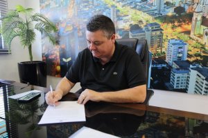 Valmor Scolari assume a Prefeitura de Chapec&oacute; por 14 dias