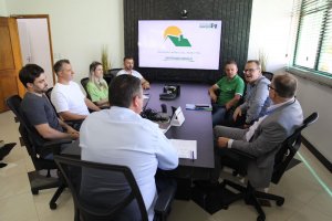 Administra&ccedil;&atilde;o Municipal de Chapec&oacute; trata de habita&ccedil;&atilde;o com superintendentes da Caixa