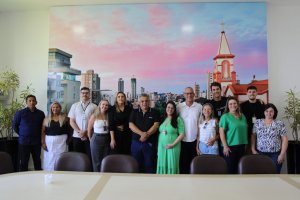 Equipes do Conselho Tutelar de Chapec&oacute; realizam reuni&atilde;o de trabalho