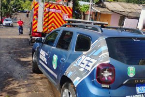 Temporal causa estragos em Chapec&oacute;