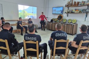 Guarda Municipal de Chapec&oacute; d&aacute; curso em Rio do Sul