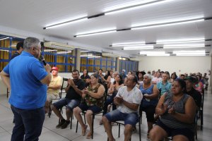 Prefeitura de Chapec&oacute; assina contratos para regulariza&ccedil;&atilde;o fundi&aacute;ria