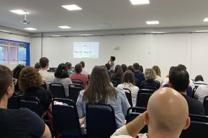 Chapec&oacute; sediou capacita&ccedil;&atilde;o sobre Manejo Cl&iacute;nico da Dengue e Chikungunya