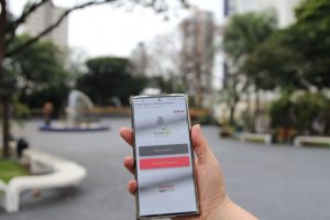 Prefeitura de Chapec&oacute; disponibiliza internet gratuita na pra&ccedil;a Coronel Bertaso