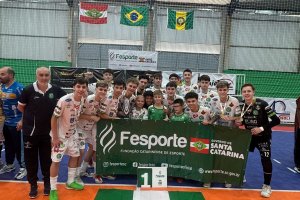 Sub-18 da Chape Futsal d&aacute; show e conquista t&iacute;tulo para Chapec&oacute;