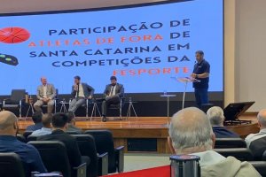 Chapec&oacute; esteve representada em audi&ecirc;ncia da Alesc sobre atletas �estrangeiros� 