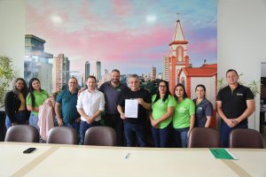 Prefeitura realiza cess&atilde;o de uso do Parque do Belvedere para associa&ccedil;&atilde;o de moradores