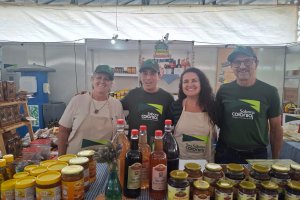Feira Sabor Colonial tem mais de cem tipos de produtos no parque Edir de Marco