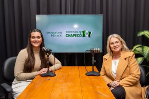 Educa&ccedil;&atilde;o Financeira &eacute; tema de Podcast no Educa Chapec&oacute; Play