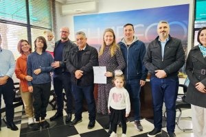 Prefeito sanciona lei que homenageia enfermeira de Chapec&oacute; 