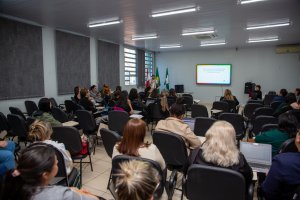 Secretaria de Educa&ccedil;&atilde;o promove forma&ccedil;&atilde;o continuada para professores da Rede Municipal