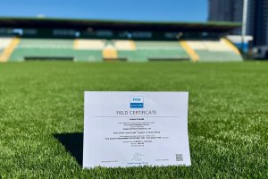 Gramado da Arena Condá recebe selo FIFA de qualidade