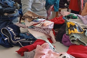 Prefeitura de Chapec&oacute; realiza Feirinha de Roupas
