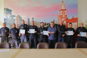 Guardas Municipais de Chapecó recebem Moção Honrosa por ação de salvamento 