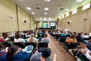 Prefeitura de Chapec&oacute; realiza semin&aacute;rio sobre Sa&uacute;de Mental e Trabalho