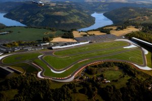 Obras do Aut&oacute;dromo de Chapec&oacute; apresentadas aos s&oacute;cios do Autom&oacute;vel Clube e imprensa