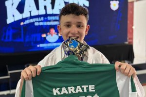 Karateca chapecoense é campeão em Joinville