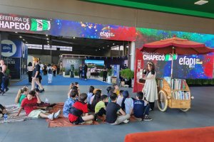 &Eacute; hora da leitura na Efapi do Brasil