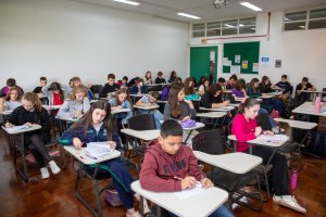 Estudantes da Rede Municipal de Ensino participam da 2ª fase da OMOC 