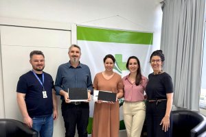 Secretaria de Saúde de Chapecó entrega tablets para acesso à teleconsulta nas aldeias indígenas