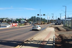 Lombadas eletrônicas vão substituir lombadas físicas na avenida Irineu Bornhausen