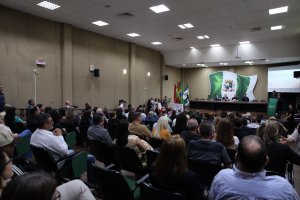 Prefeitura de Chapecó realiza homenagem aos servidores com 30 anos de serviço público