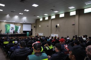 Prefeitura realiza reuni&atilde;o com mototaxistas e motofretistas