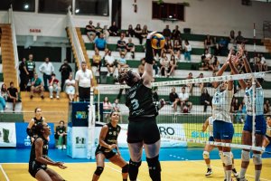 ​Chapec&oacute; supera equipe paulista em casa e soma tr&ecirc;s pontos na Superliga B