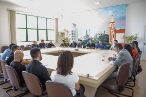 Prefeitura de Chapec&oacute; realiza reuni&atilde;o para definir a&ccedil;&otilde;es de combate ao feminic&iacute;dio