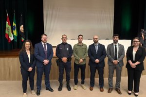 Servidores da Prefeitura de Chapec&oacute; participam do Encontro Nacional Escola Segura