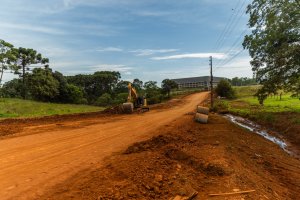 Nova estrada amplia acesso e reorganiza fluxo urbano