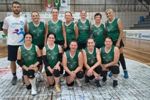 Equipe de Chapec&oacute; vence torneio e chega embalada para o JASTI