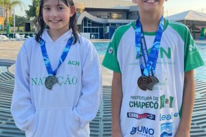 Nova gera&ccedil;&atilde;o de nadadores da Prefeitura de Chapec&oacute;/ACN s&atilde;o vice-campe&otilde;es de SC