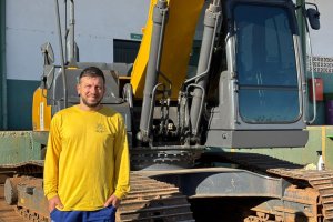 Operador de M&aacute;quinas &eacute; exemplo de limpeza e cuidado com o patrim&ocirc;nio p&uacute;blico