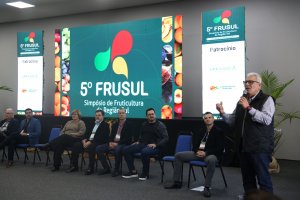 FRUSUL abre programa&ccedil;&atilde;o e re&uacute;ne setor frut&iacute;cola