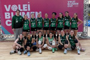 V&ocirc;lei feminino de Chapec&oacute; mira classifica&ccedil;&atilde;o para a fase Regional