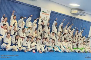 Alunos de Taekwondo participam de exame de gradua&ccedil;&atilde;o pelo Programa Atleta do Futuro 