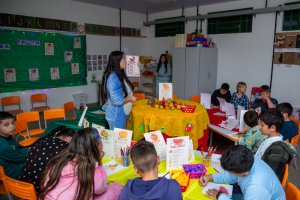 EBM Nova Aurora desenvolve projeto de incentivo a leitura