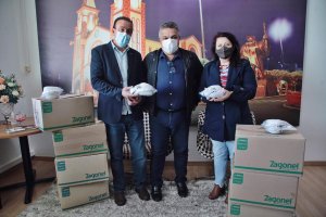 Empresa doa 110 chuveiros para a Assistência Social