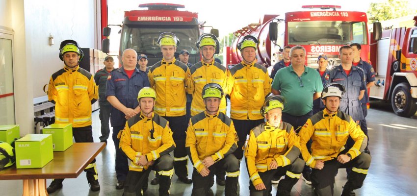 Prefeitura faz entrega de equipamentos para os Bombeiros