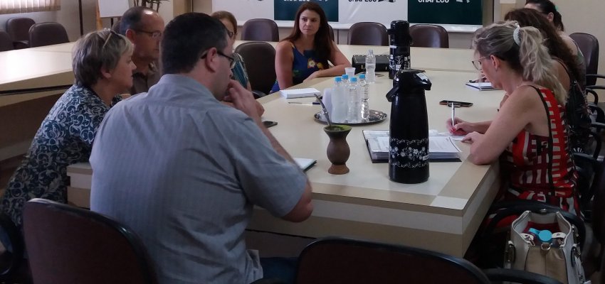 Reuni&atilde;o discute melhorias no Centro de Conviv&ecirc;ncia do Idoso