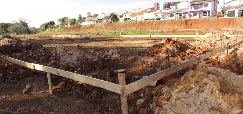 Prefeitura constr&oacute;i gin&aacute;sio de esporte no Loteamento Alice