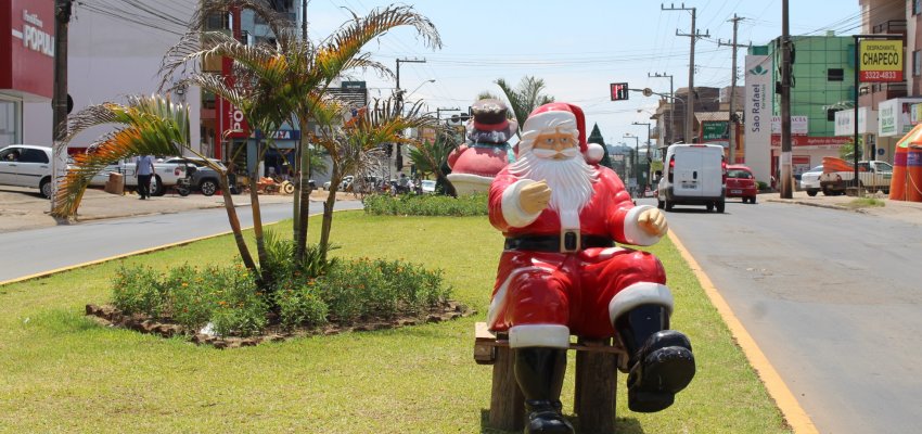 Bairro Efapi ganha decora&ccedil;&atilde;o natalina