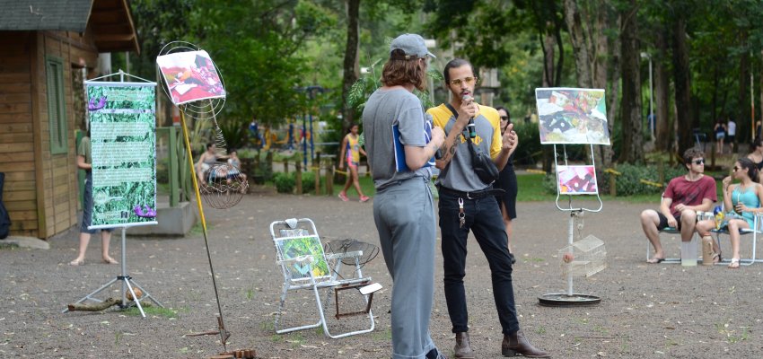 Exposi&ccedil;&atilde;o de Artes Visuais aborda a produ&ccedil;&atilde;o de lixo em Chapec&oacute;